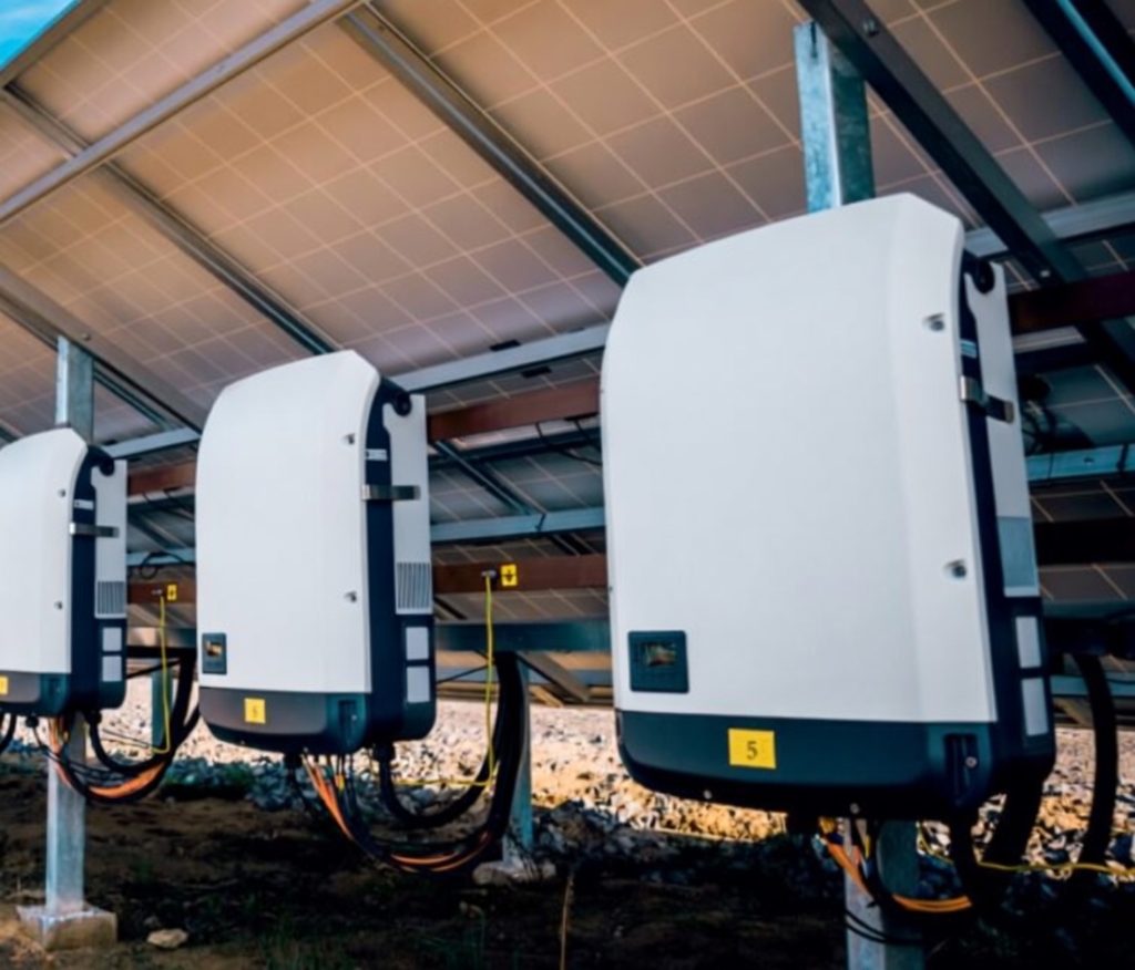Wide Input Power Module for Inverter